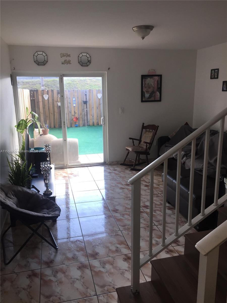 16700 CONDO - Residential Lease