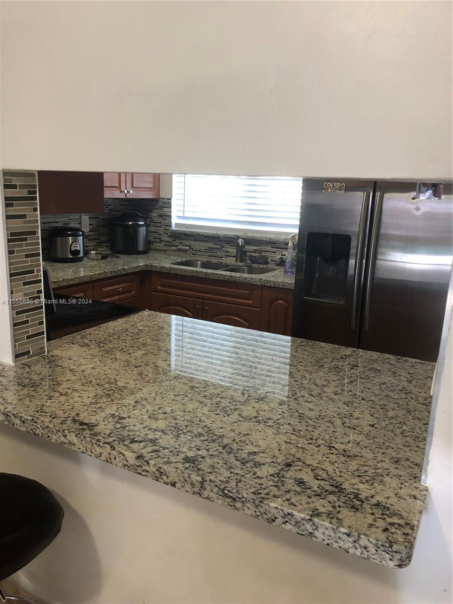 16700 CONDO - Residential Lease