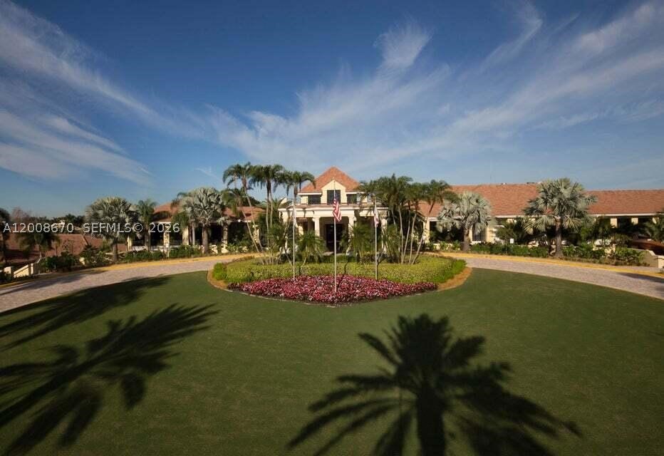 IBIS GOLF AND COUNTRY CLUB - Residential