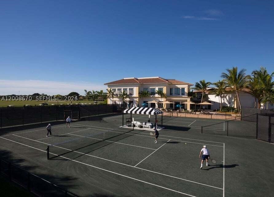 IBIS GOLF AND COUNTRY CLUB - Residential