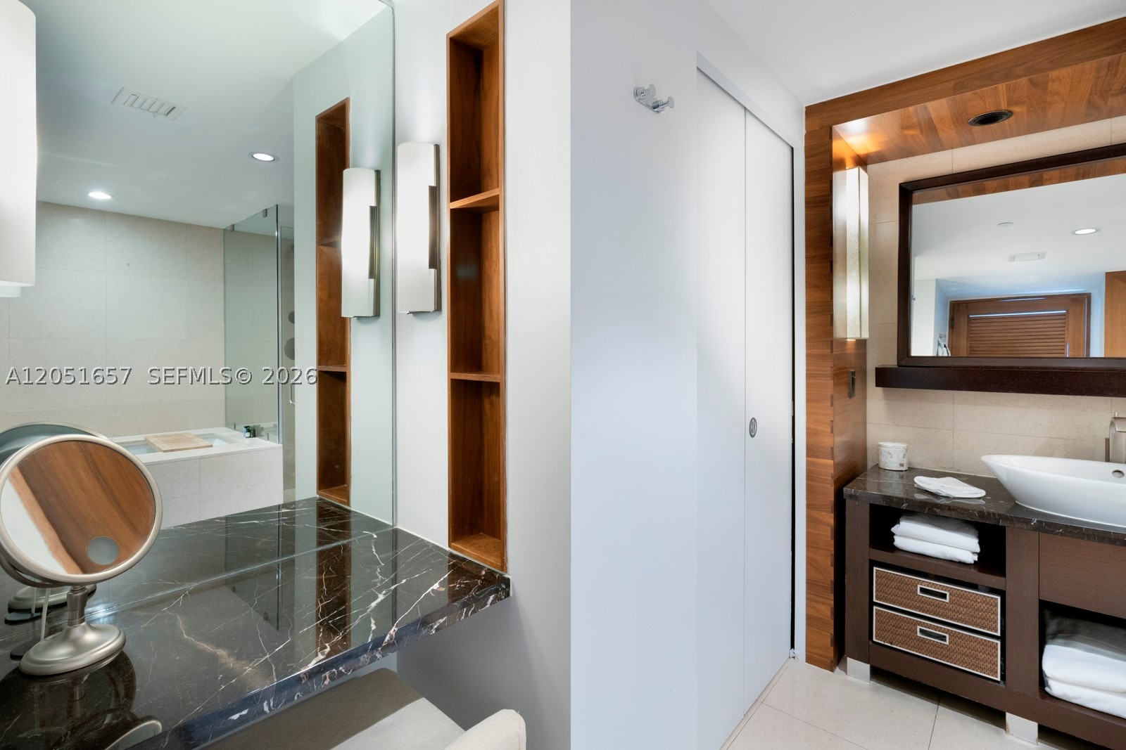CENTRAL CARILLON BEACH CO - Residential Lease
