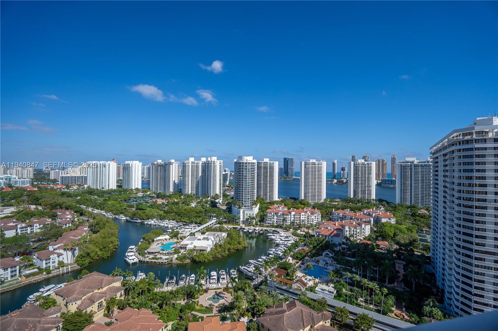 1000 ISL BLVD WILLIAMS IS - Residential