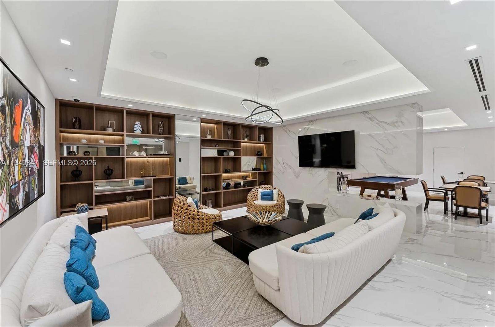 1000 ISL BLVD WILLIAMS IS - Residential