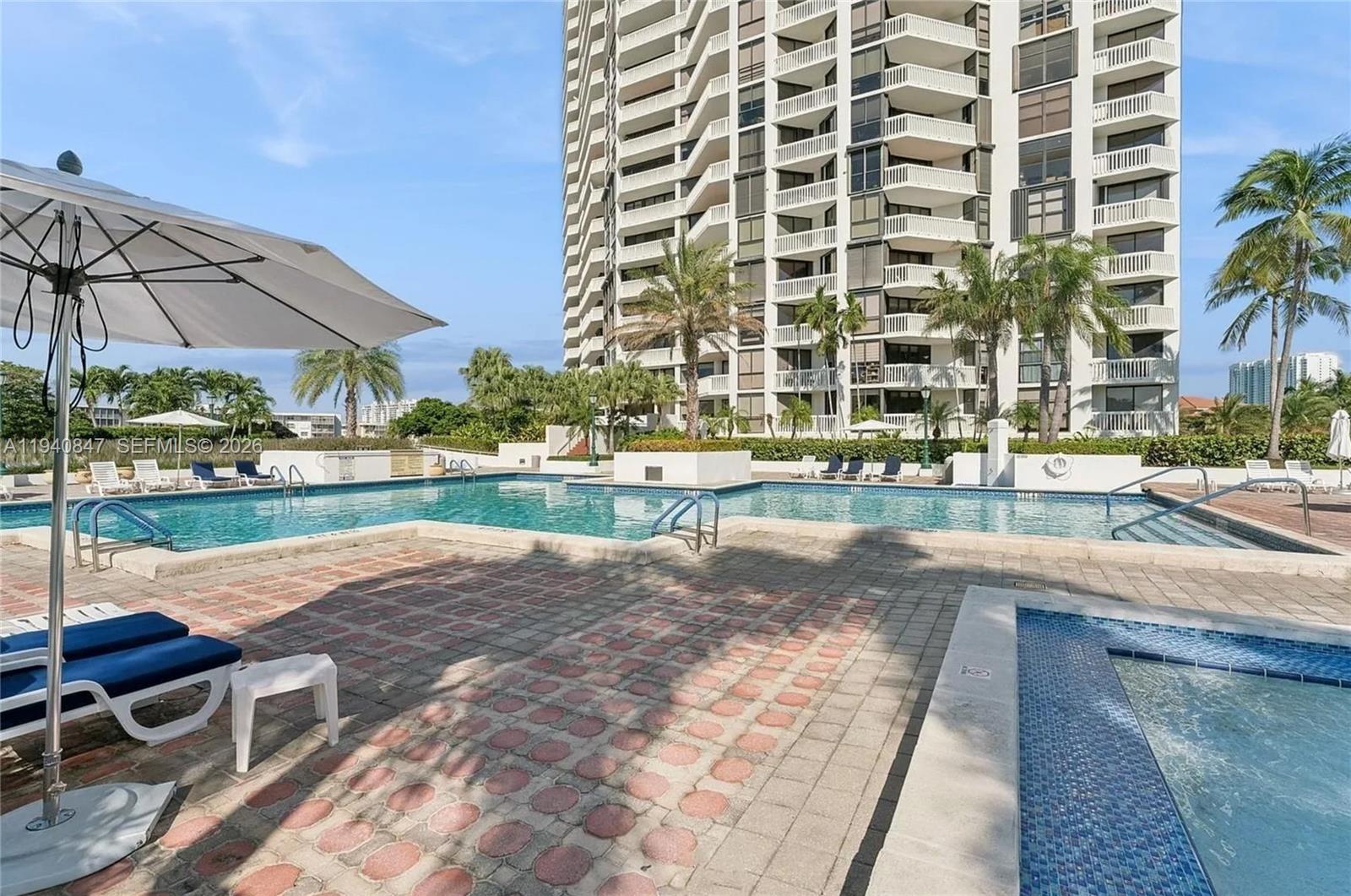 1000 ISL BLVD WILLIAMS IS - Residential