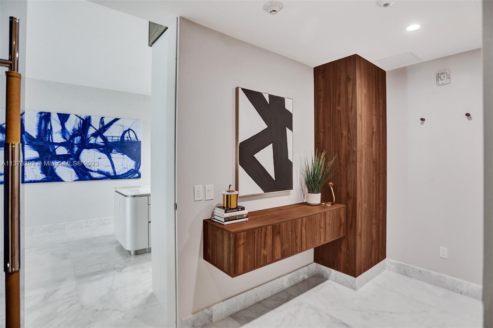 JADE SIGNATURE CONDO - Residential