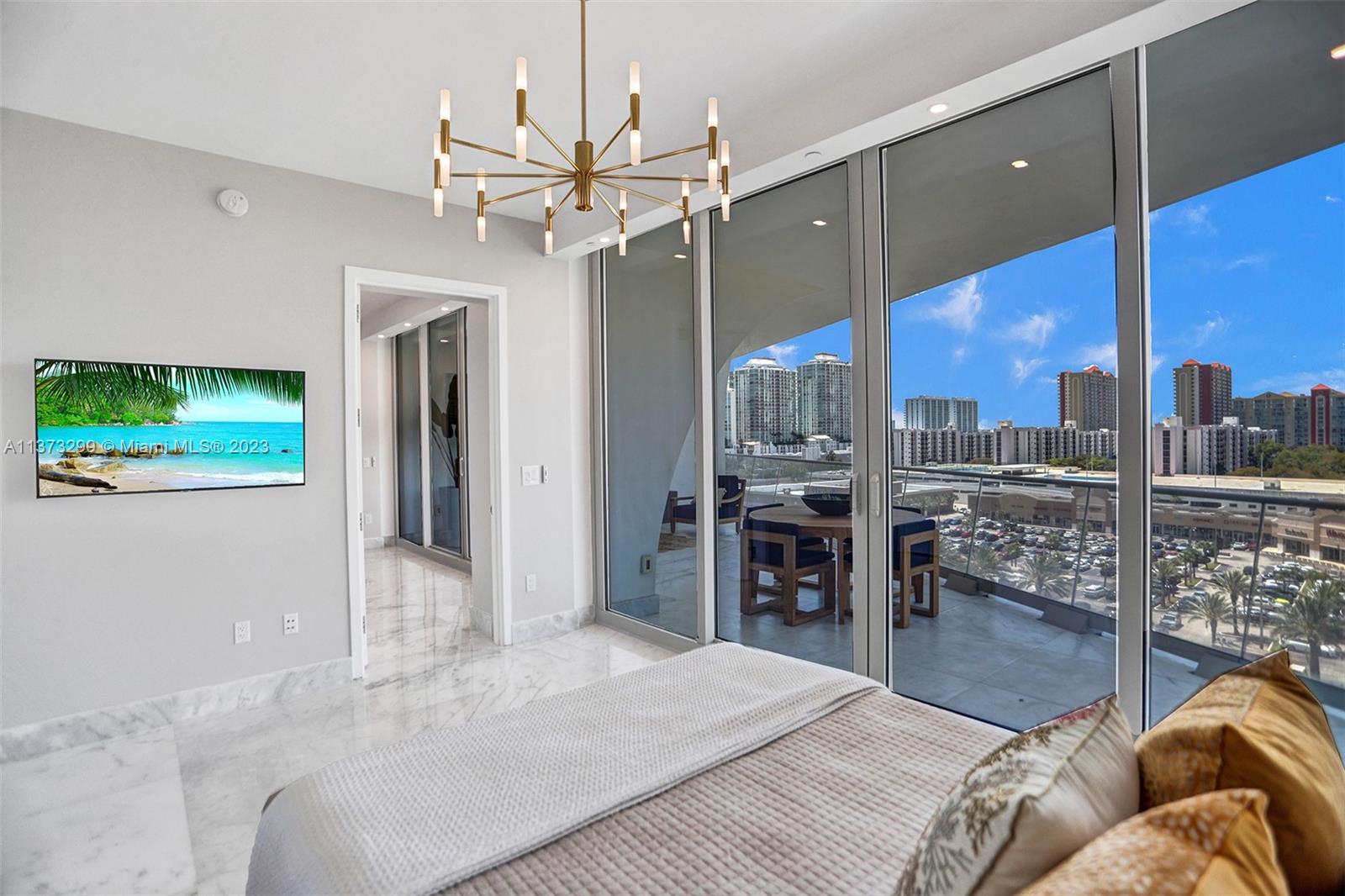 JADE SIGNATURE CONDO - Residential