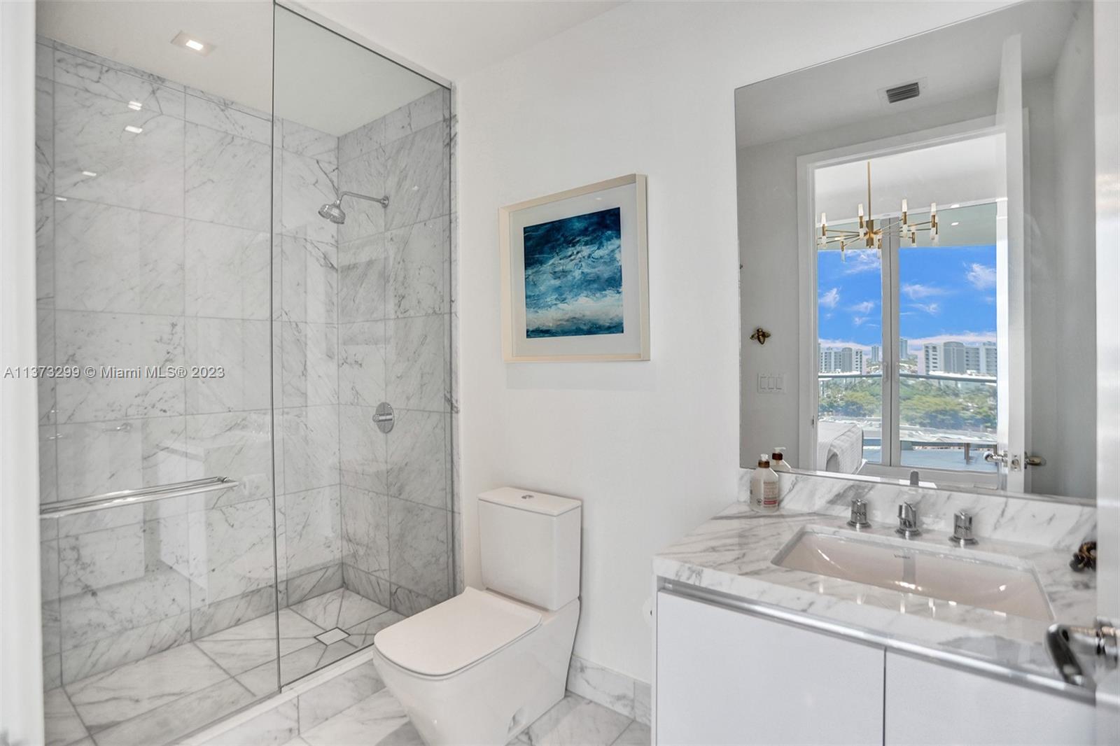JADE SIGNATURE CONDO - Residential