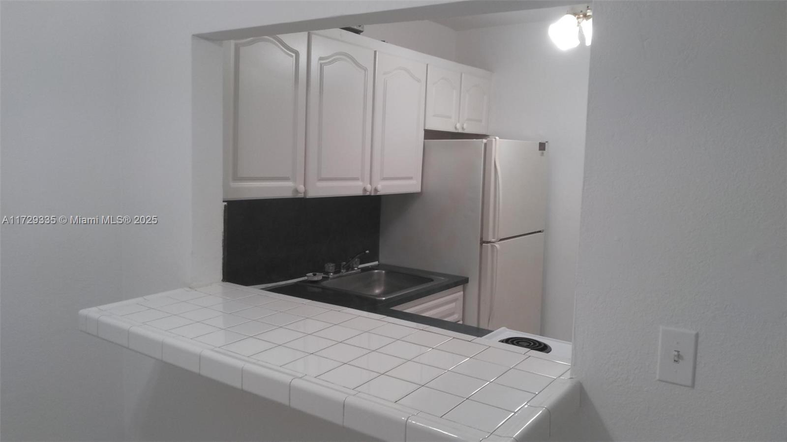 SUNSHINE BAY CONDO - Residential