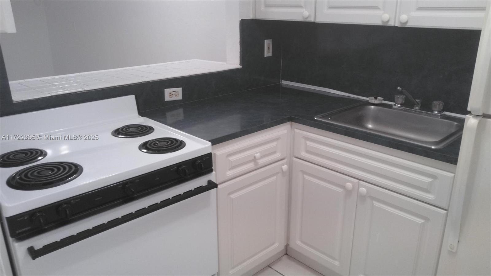 SUNSHINE BAY CONDO - Residential