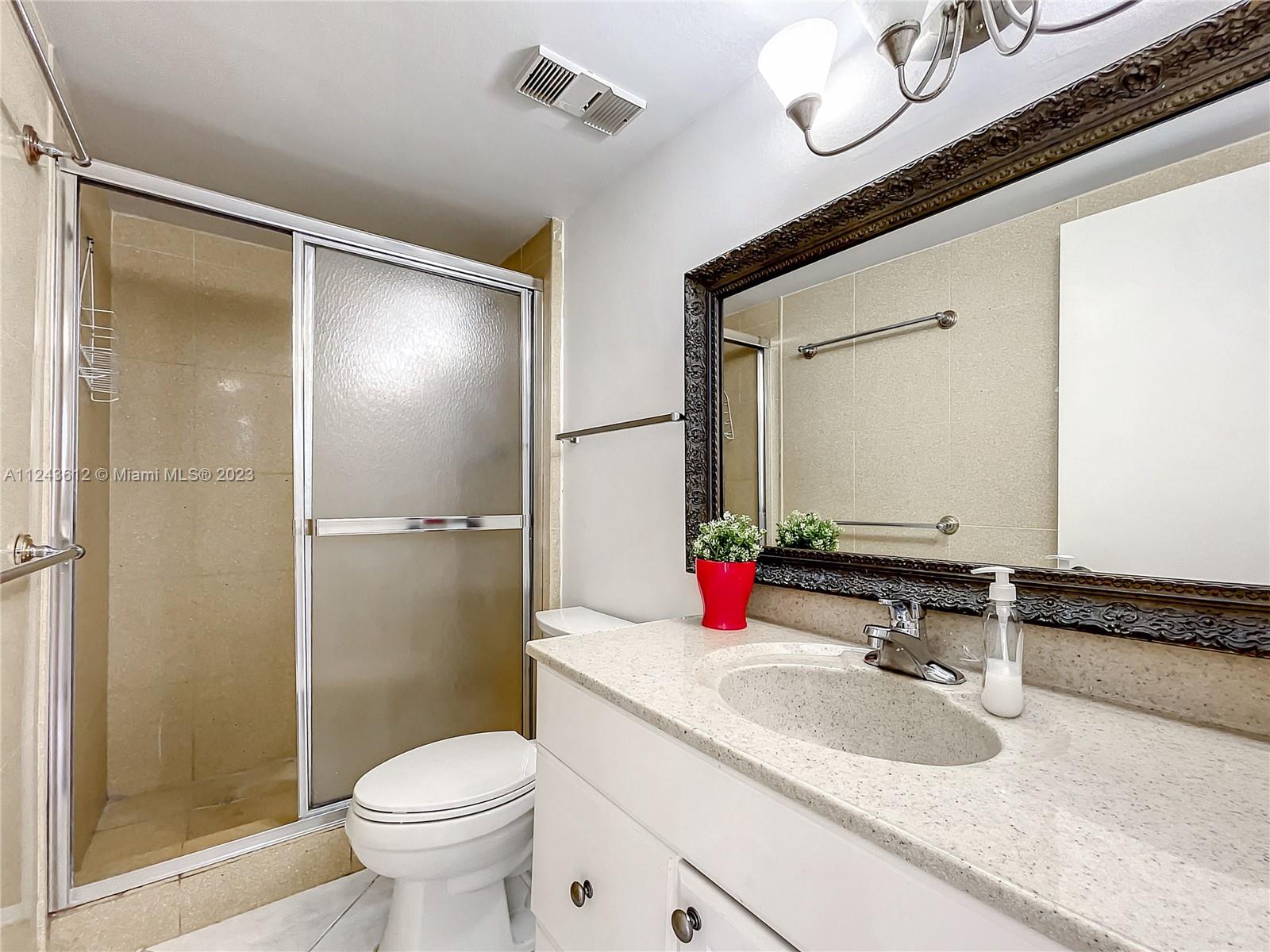 GREENWICH PH I CONDO - Residential