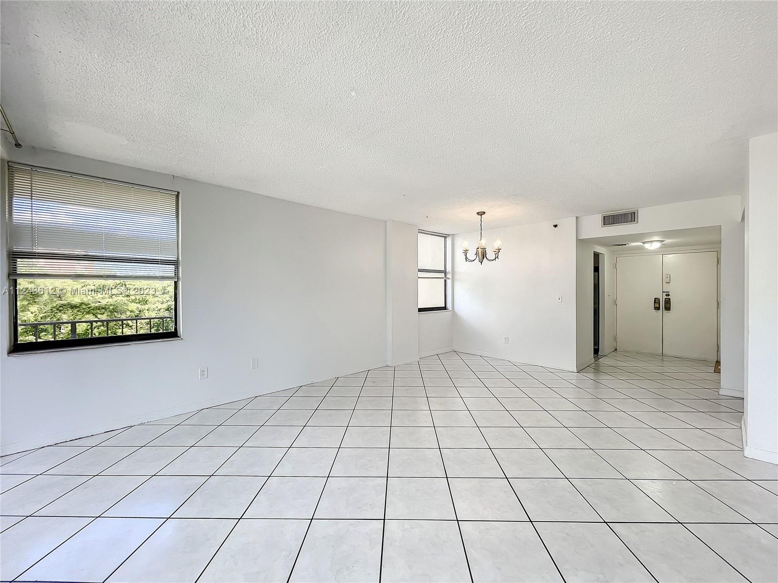 GREENWICH PH I CONDO - Residential