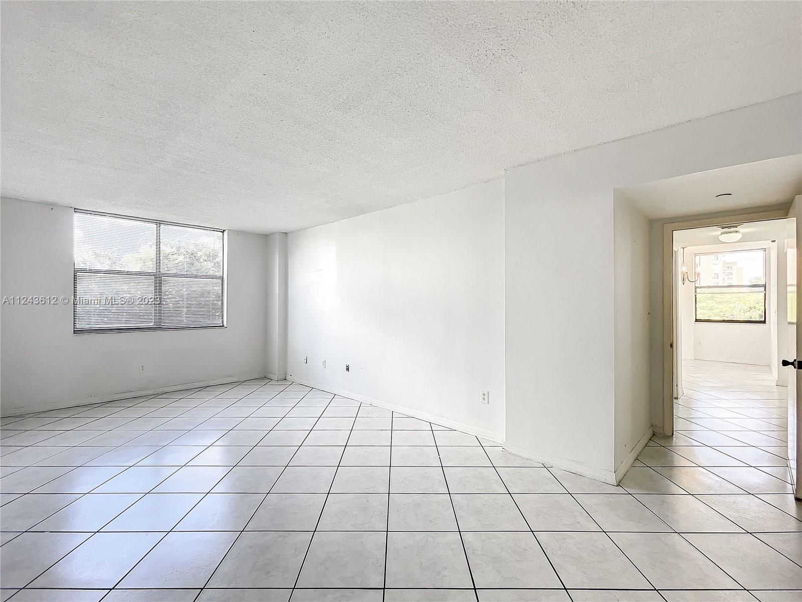 GREENWICH PH I CONDO - Residential
