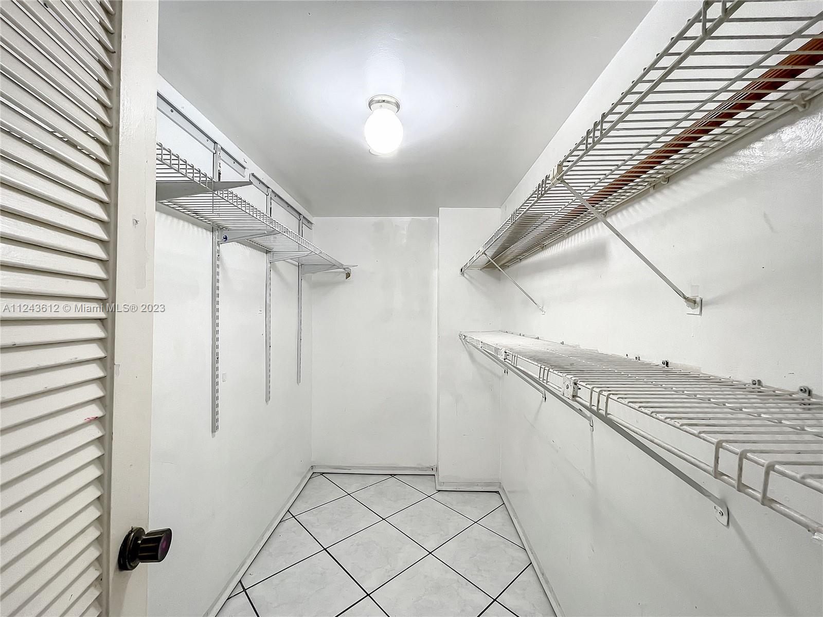 GREENWICH PH I CONDO - Residential