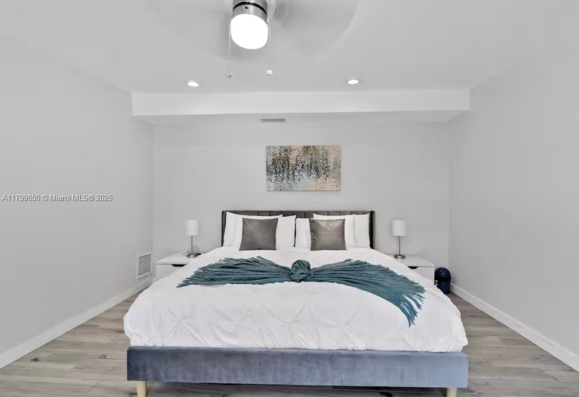 GREYKNOLL ESTATES - Residential Lease