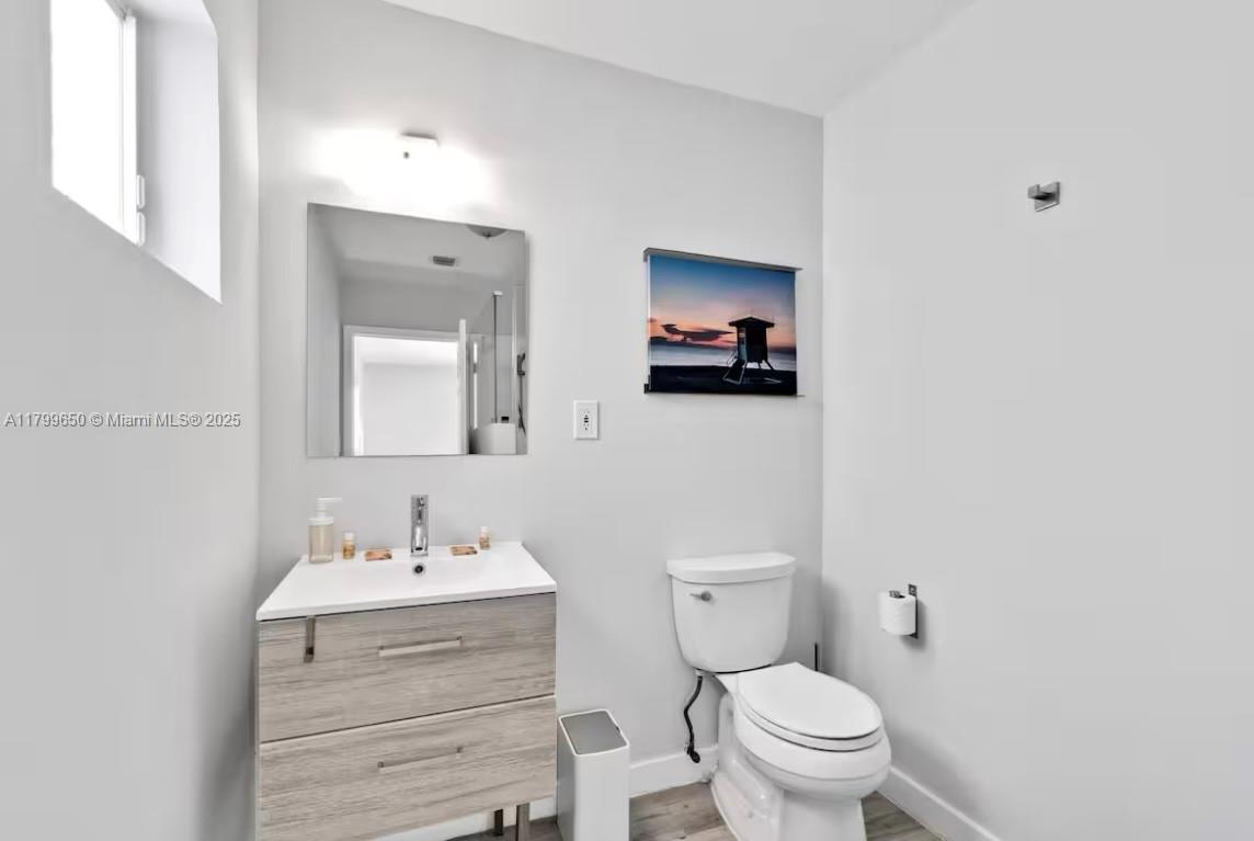 GREYKNOLL ESTATES - Residential Lease
