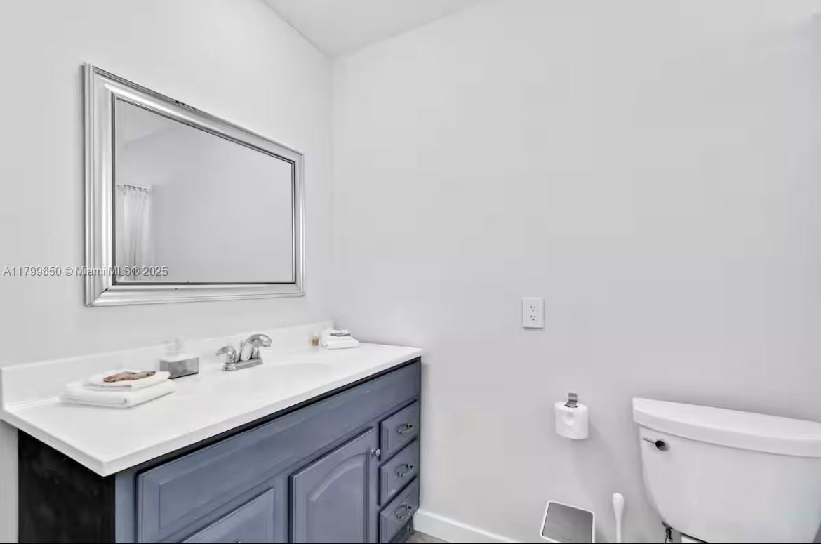 GREYKNOLL ESTATES - Residential Lease