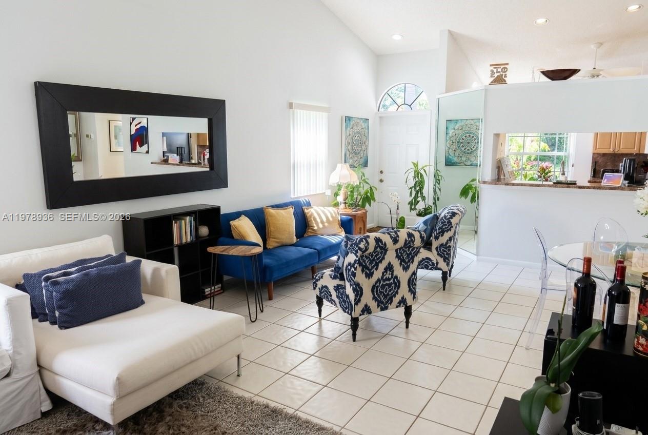 LEXINGTON CLUB - Residential