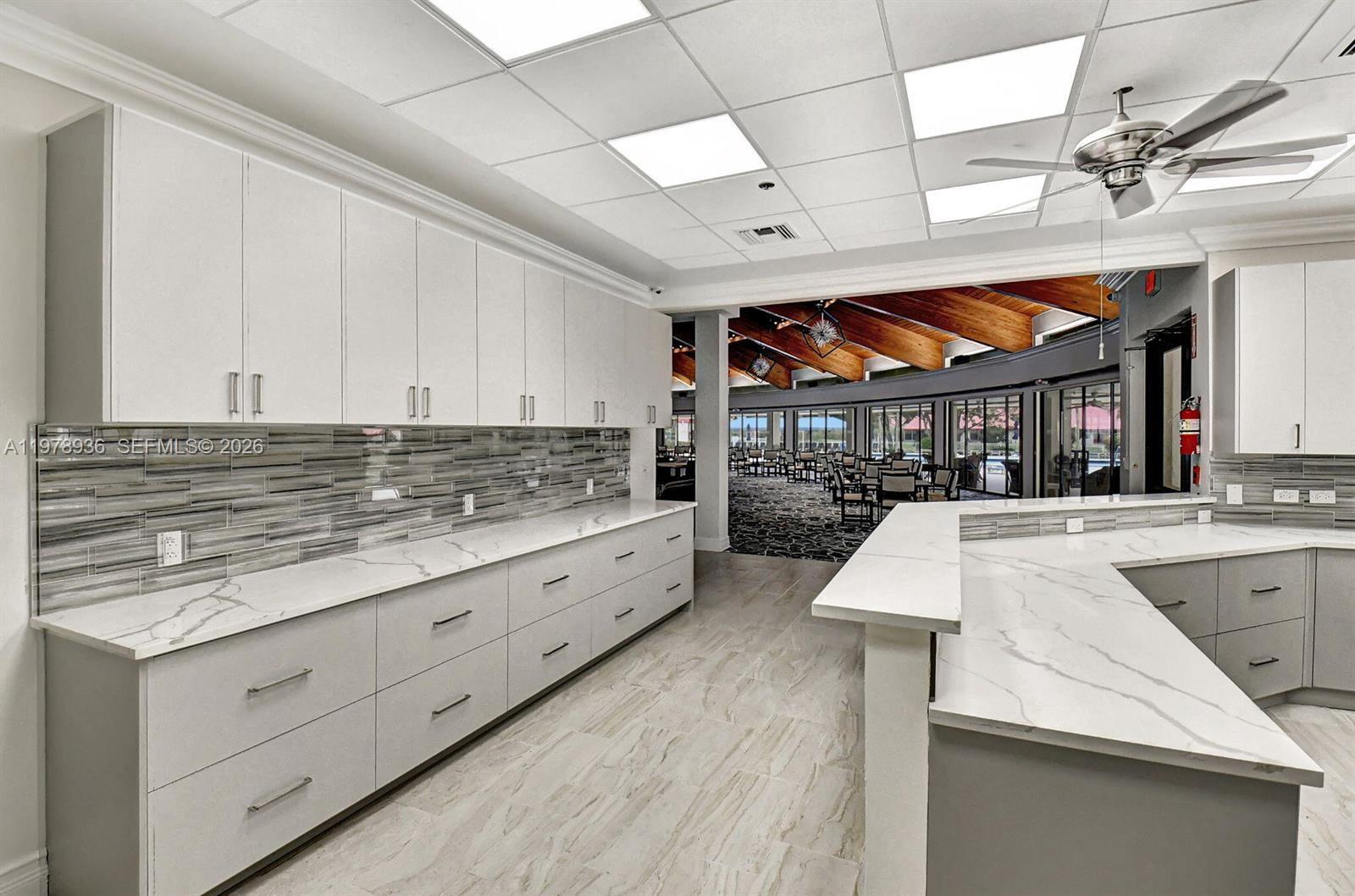 LEXINGTON CLUB - Residential