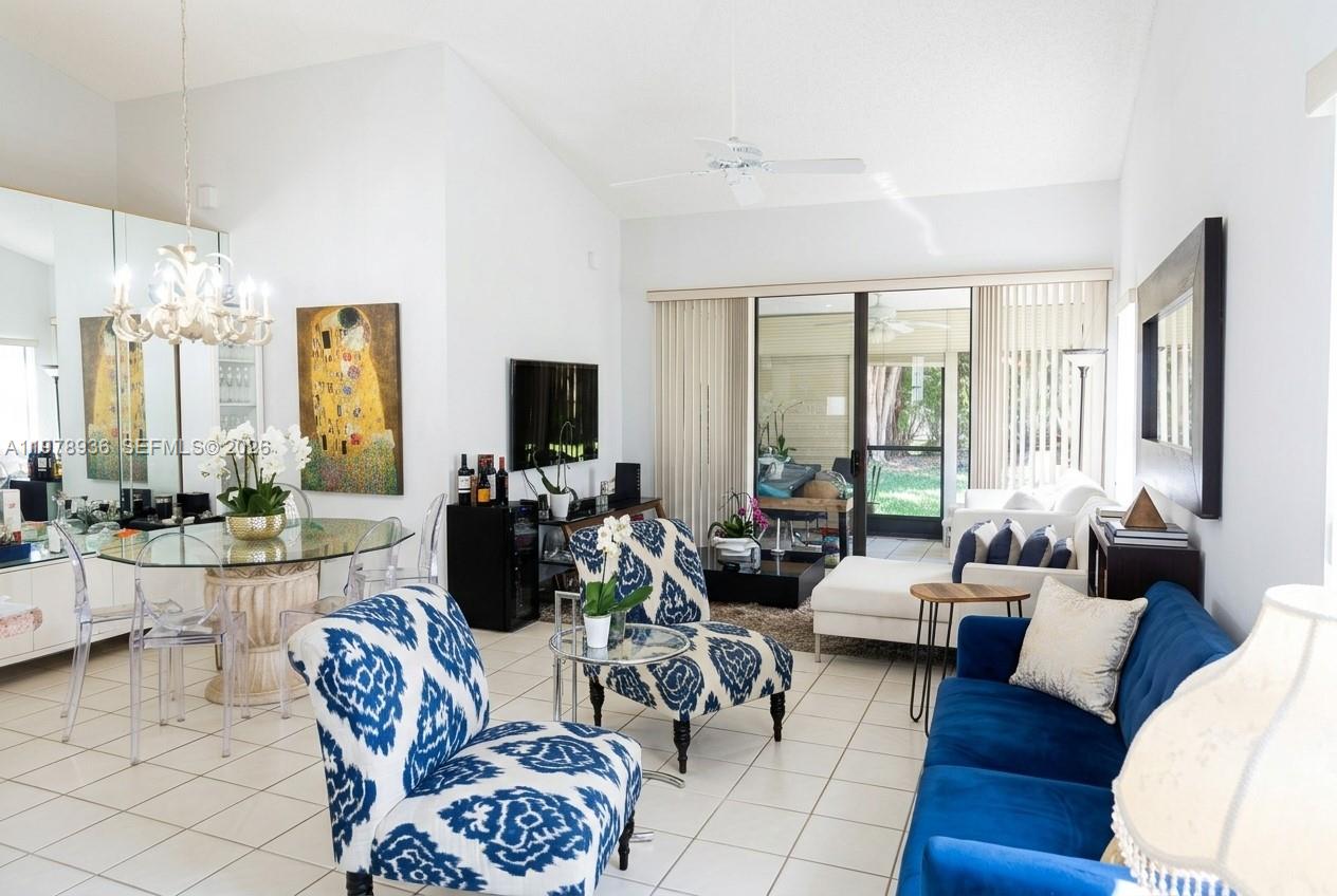 LEXINGTON CLUB - Residential