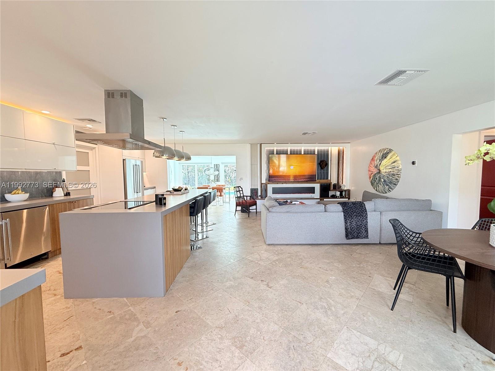 BEAU RIVAGE - Residential