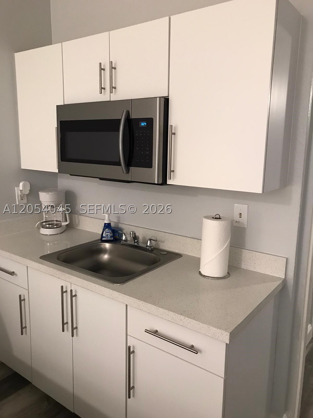 DIPLOMAT GOLF & RACQUET C - Residential Lease