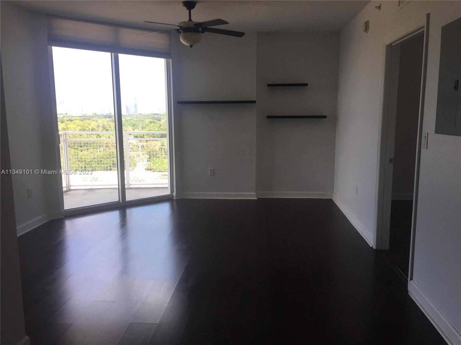 GATEWAY TO THE GROVE COND - Residential Lease