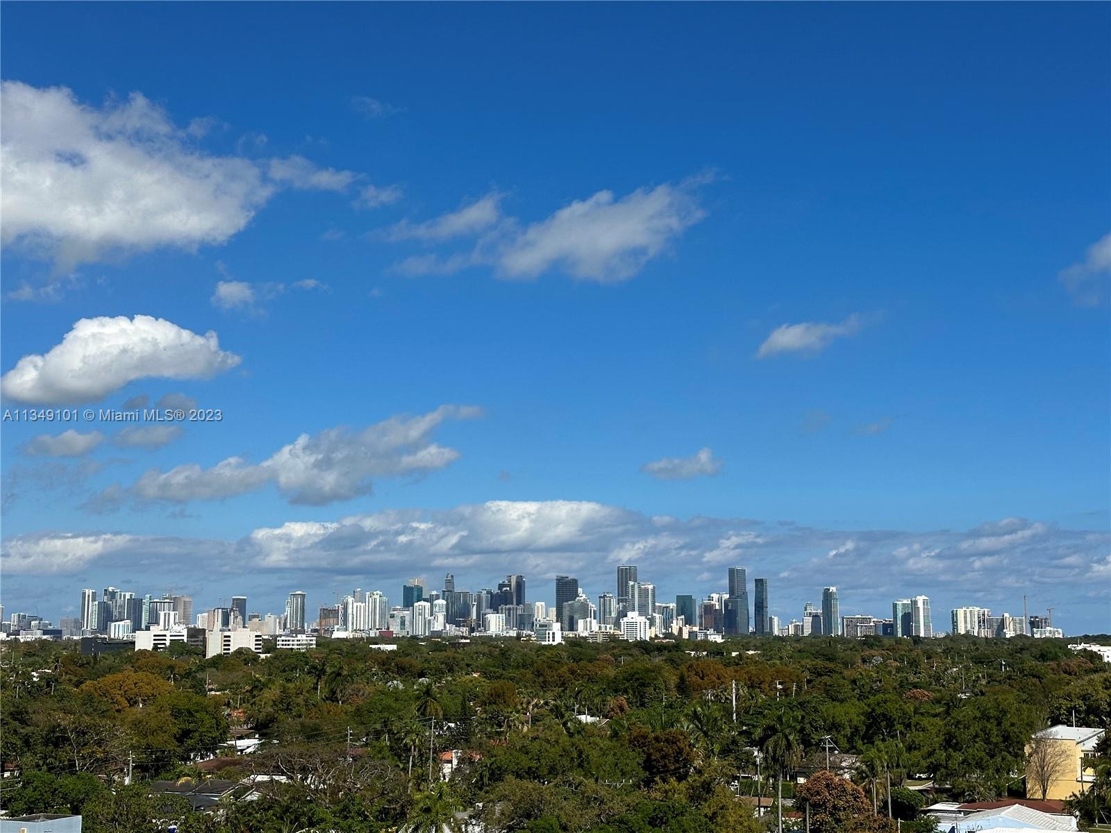 GATEWAY TO THE GROVE COND - Residential Lease