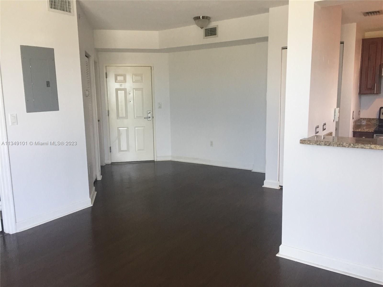 GATEWAY TO THE GROVE COND - Residential Lease