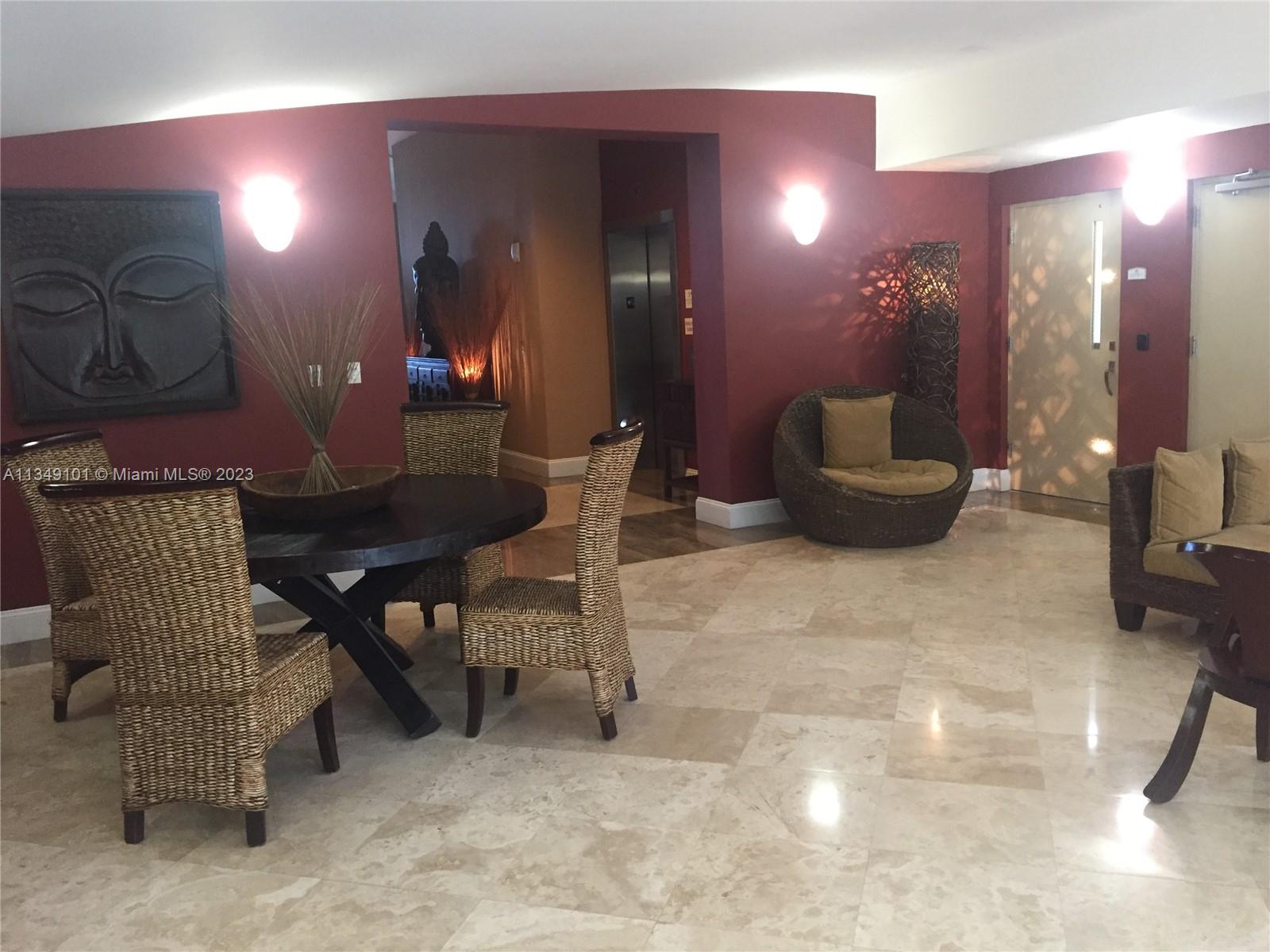 GATEWAY TO THE GROVE COND - Residential Lease