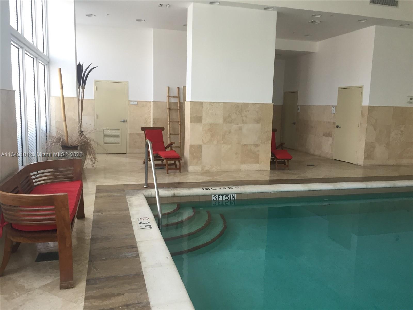GATEWAY TO THE GROVE COND - Residential Lease