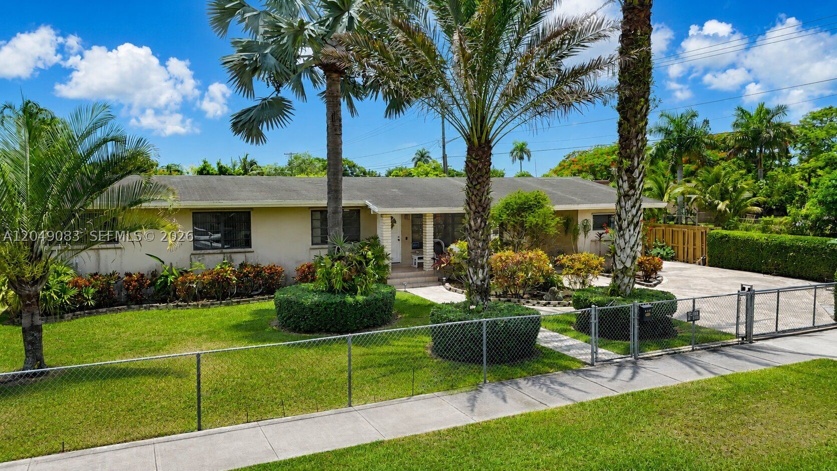 PONCE DE LEON - Residential