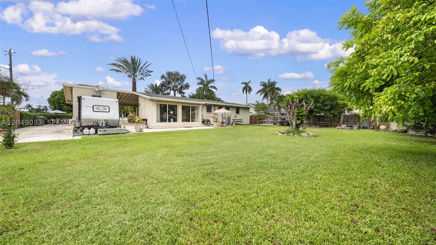 PONCE DE LEON - Residential