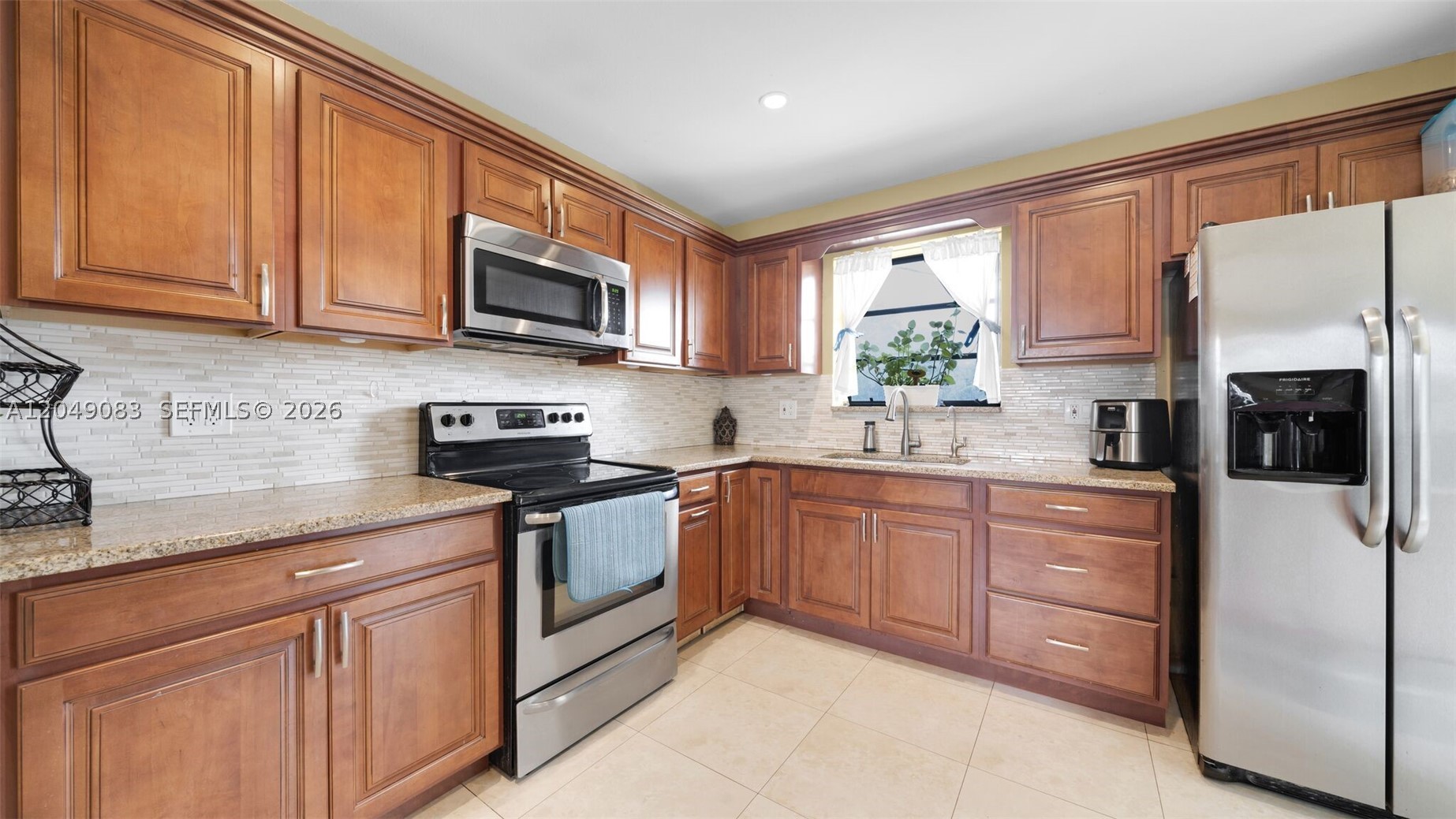 PONCE DE LEON - Residential