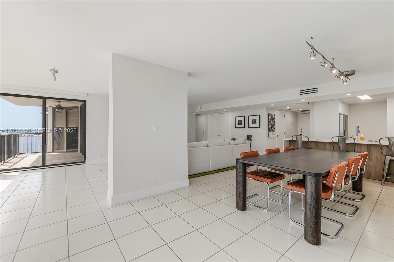 BRICKELL PLACE PHASE II C - Residential