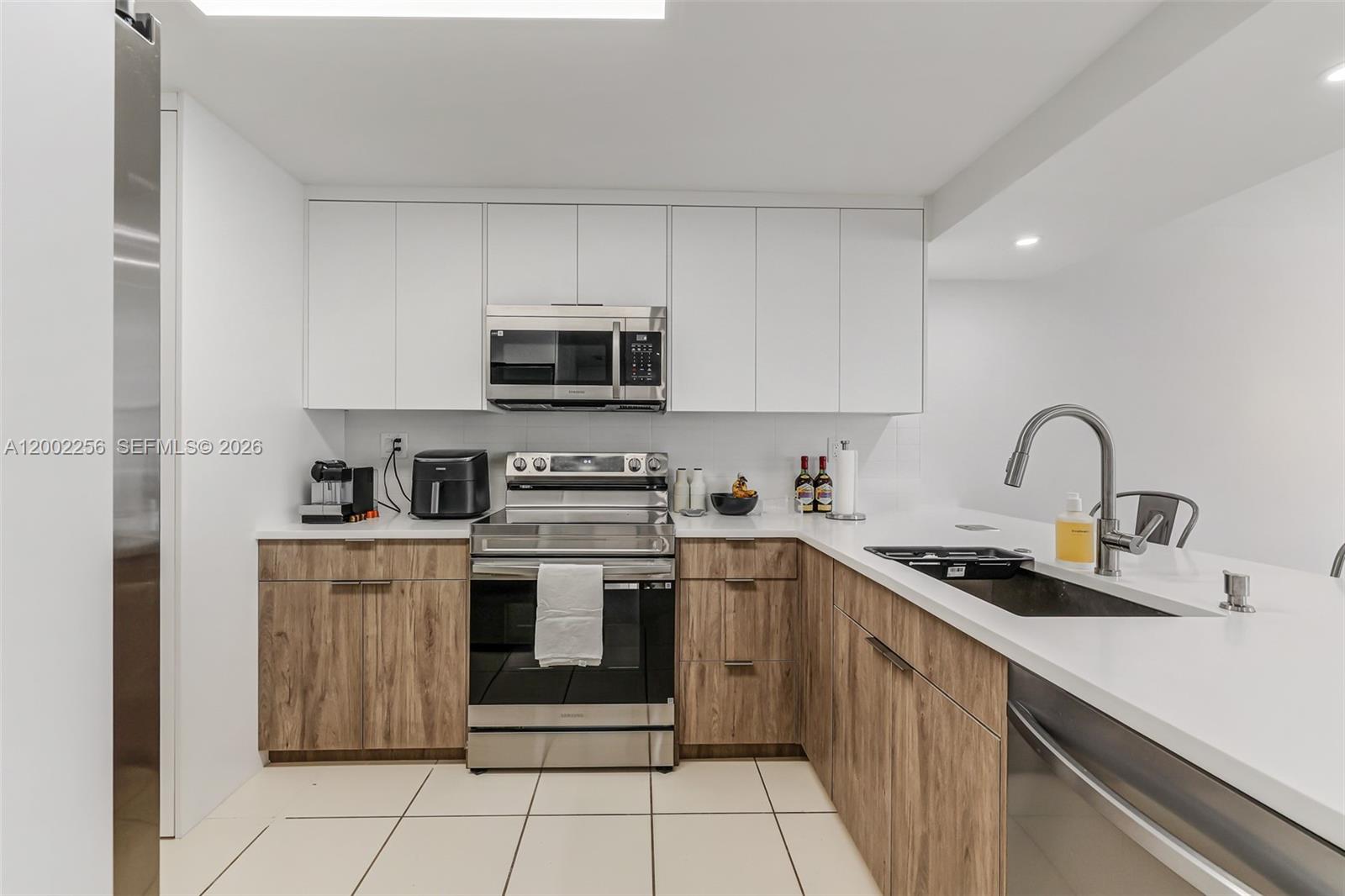 BRICKELL PLACE PHASE II C - Residential