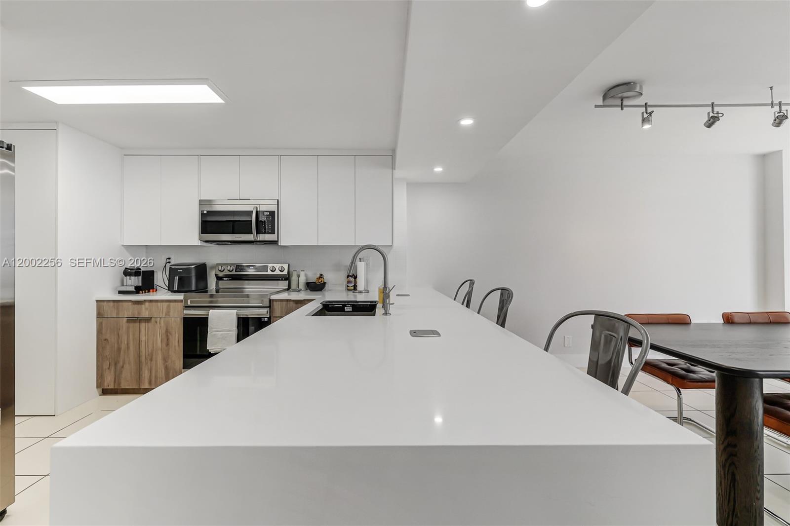 BRICKELL PLACE PHASE II C - Residential