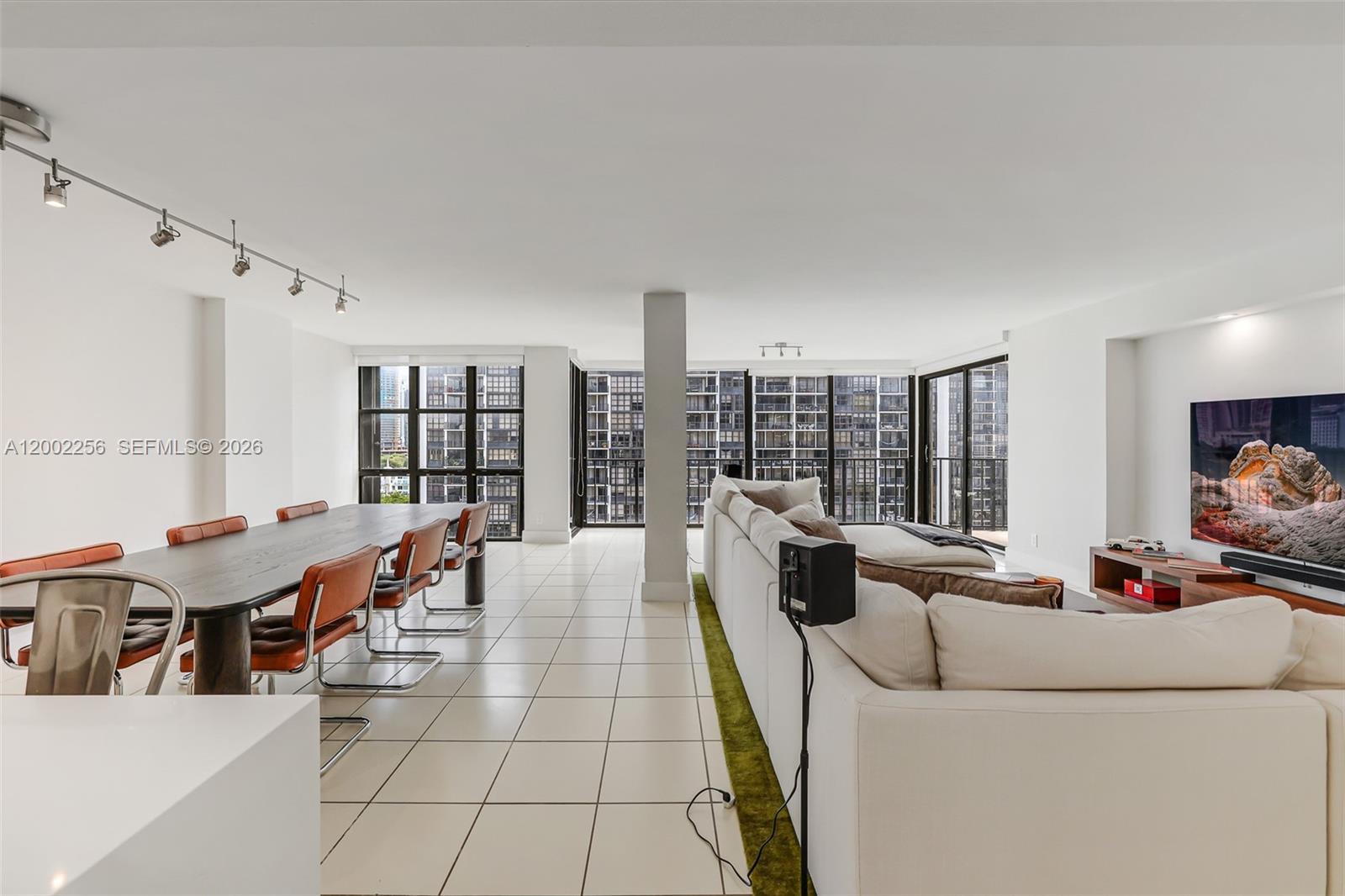 BRICKELL PLACE PHASE II C - Residential