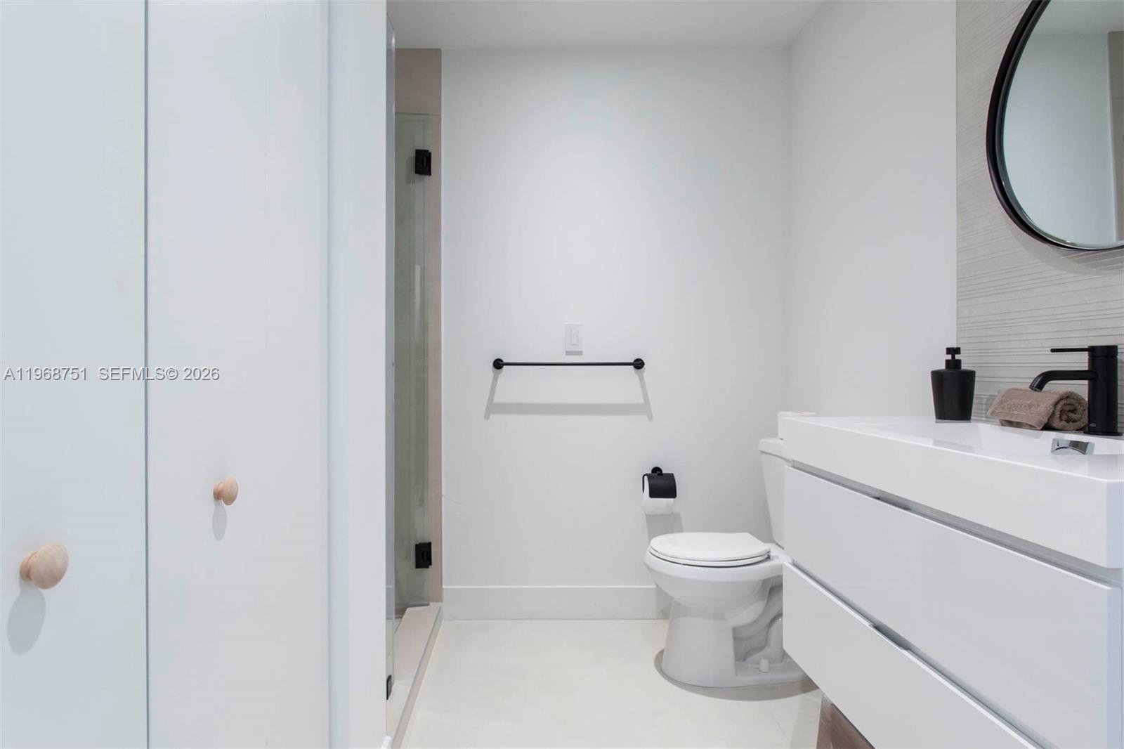 900 BISCAYNE BAY CONDO - Residential