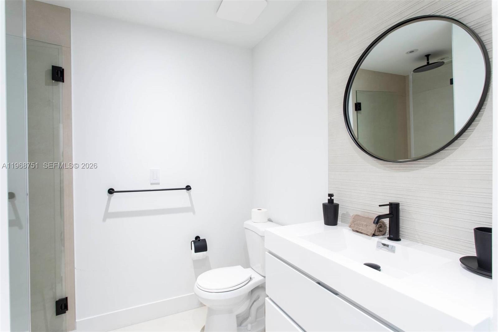 900 BISCAYNE BAY CONDO - Residential
