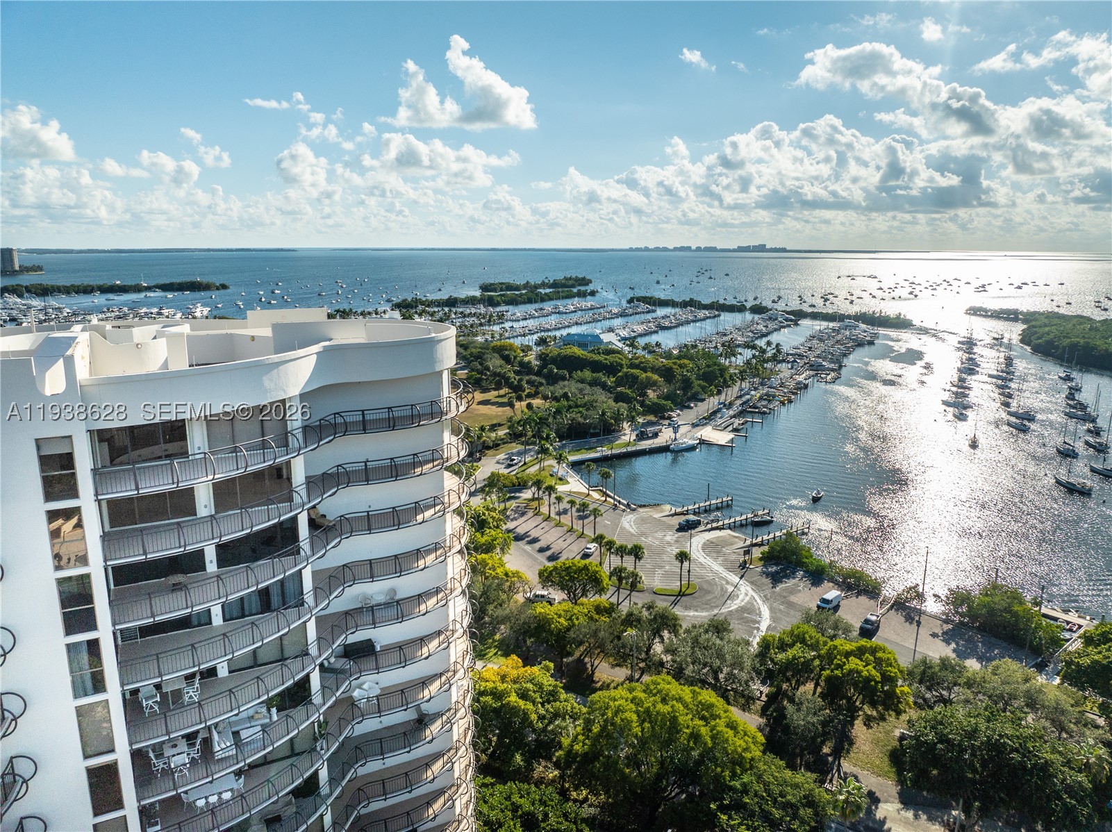 GROVE TOWERS CONDO - Residential