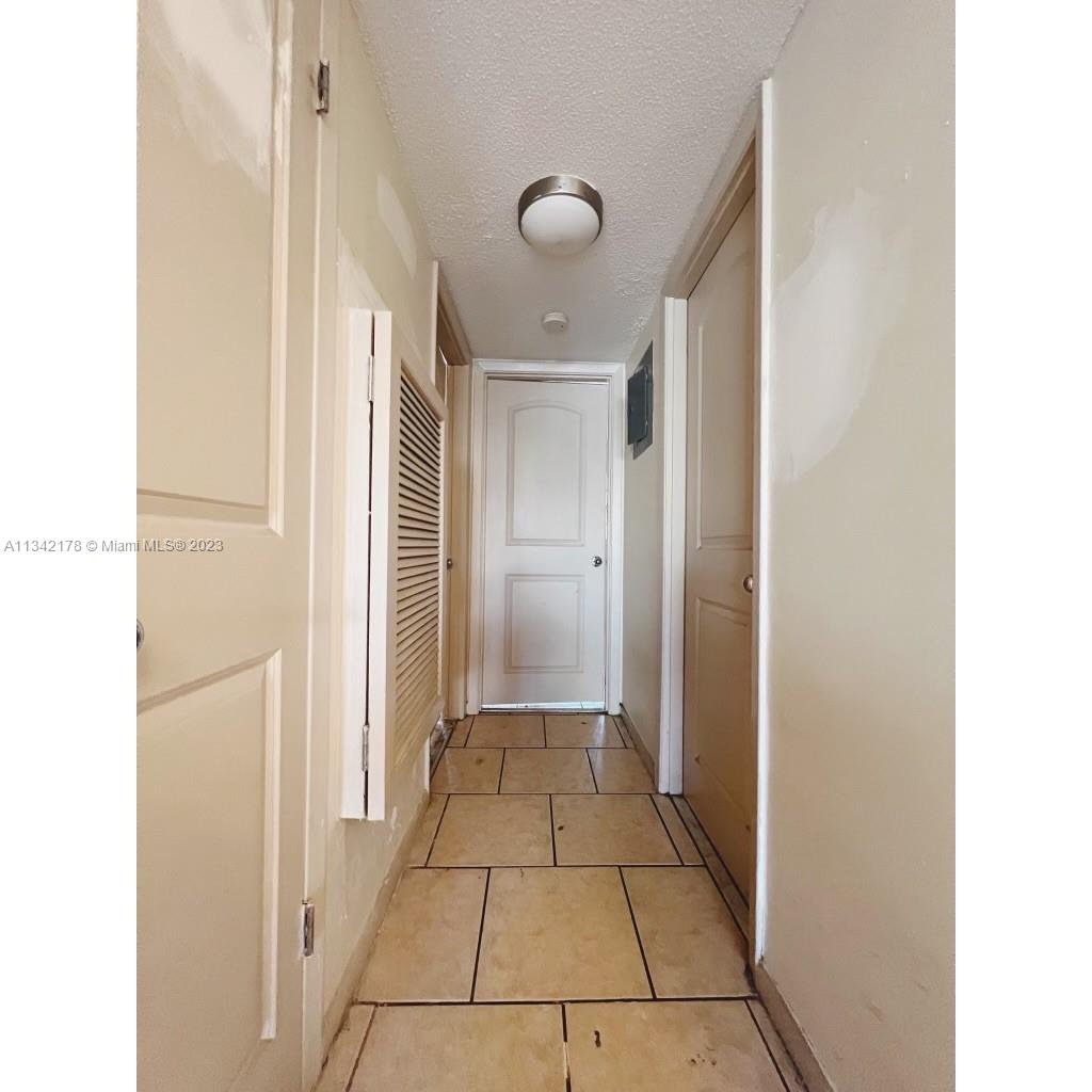 Hyer House Condominiums - Residential Lease