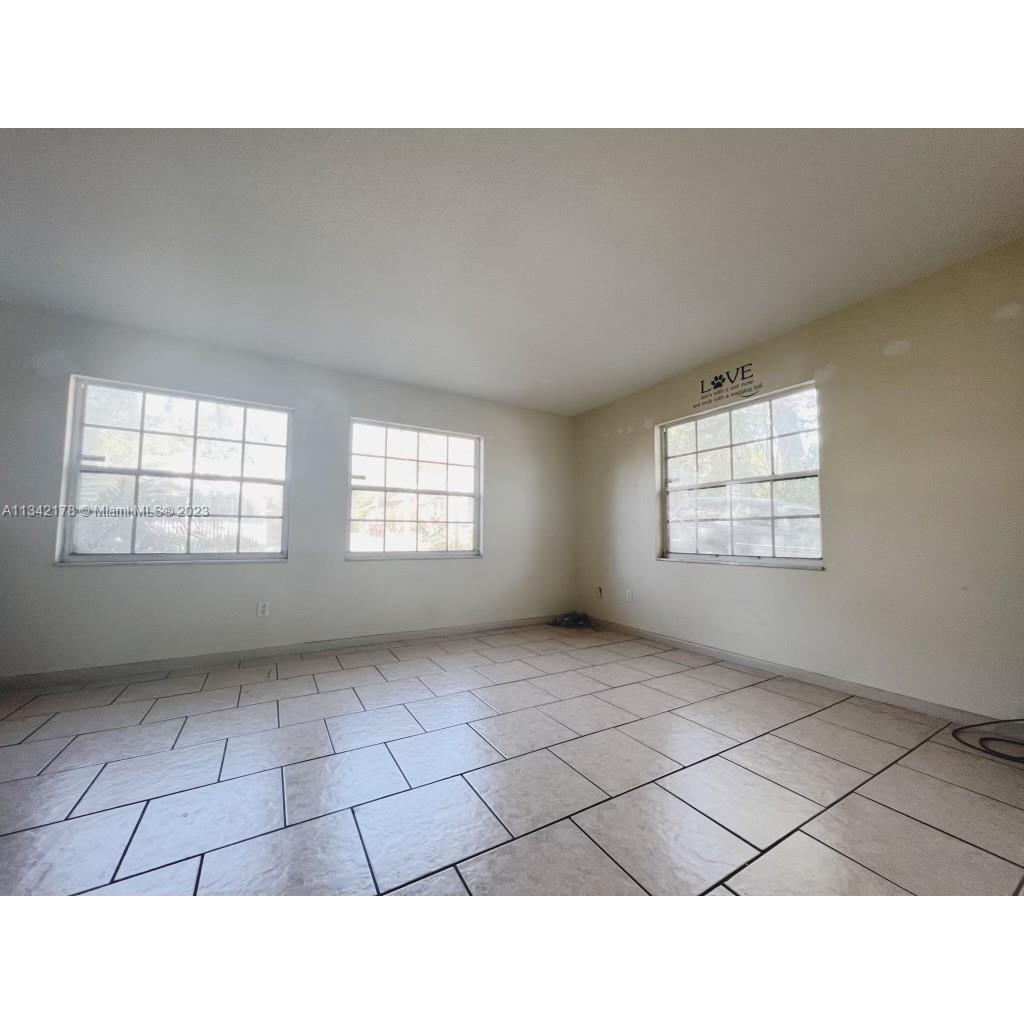 Hyer House Condominiums - Residential Lease