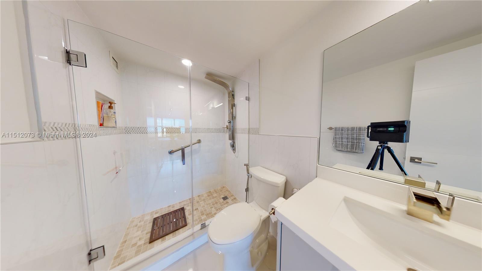 OLYMPUS CONDO PHASE - Residential
