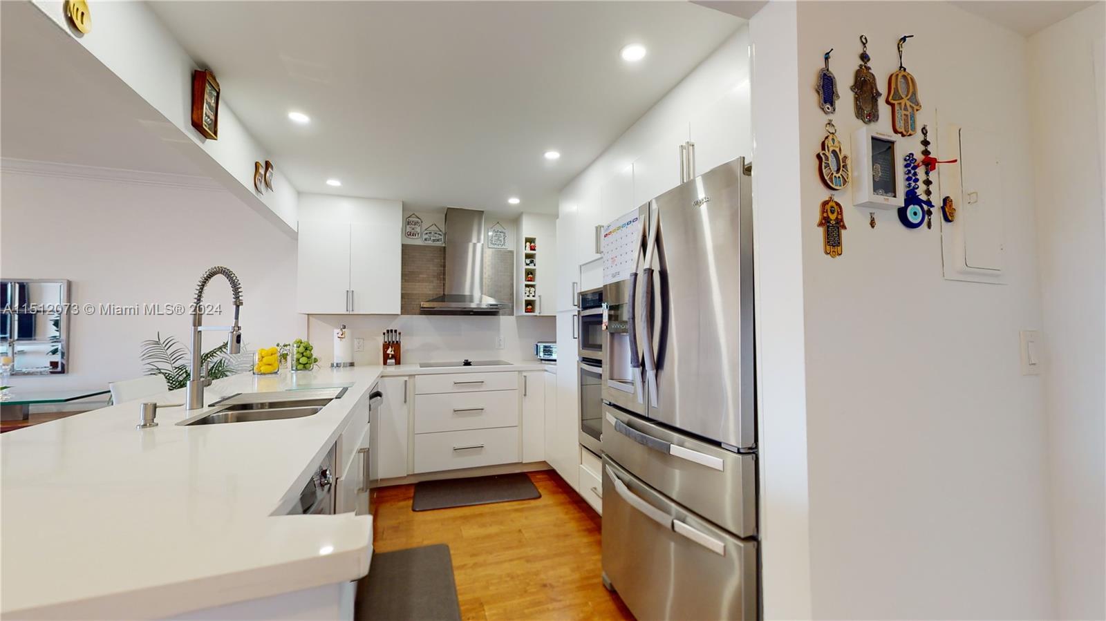 OLYMPUS CONDO PHASE - Residential