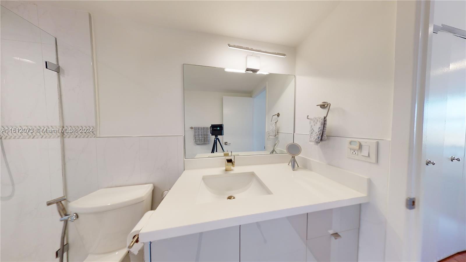 OLYMPUS CONDO PHASE - Residential