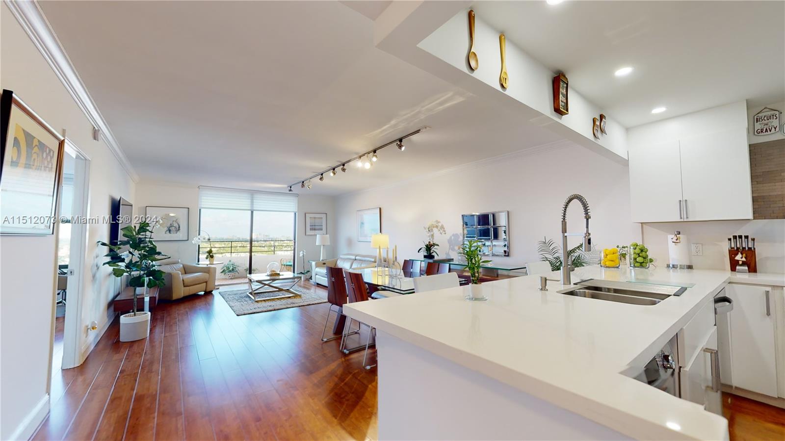 OLYMPUS CONDO PHASE - Residential