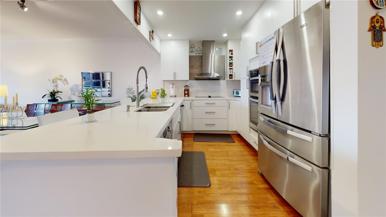 OLYMPUS CONDO PHASE - Residential