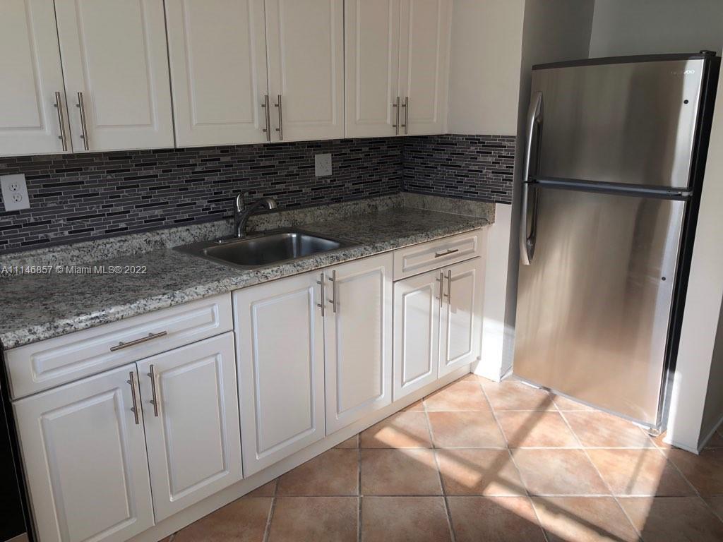 Updated 1 bedroom 1 bath apartment in Hollywood! Newly designed kitchen with new backsplash, stainless steel appliances, sink and faucet. Brand new bathroom, and more. Water, trash, electricity, gas, included in the rent. On site coin laundry. Close proximity to Downtown. Apartment is being rented AS IS. Pet Friendly w/$25 added to rent. Monthly gross household income requirements are 3x the base rent, no evictions, no violent criminal history, 1st, last, security to move in.