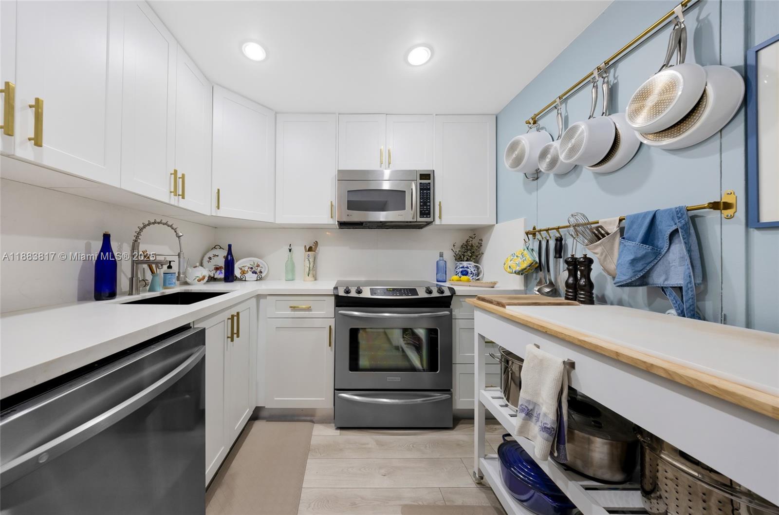 SOUTH BAY CLUB CONDO - Residential
