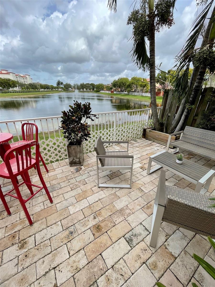 ISLANDS AT DORAL 1ST ADDN - Residential Lease